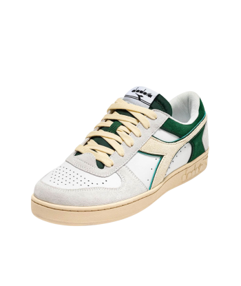 Diadora Magic Basket Low est présent 