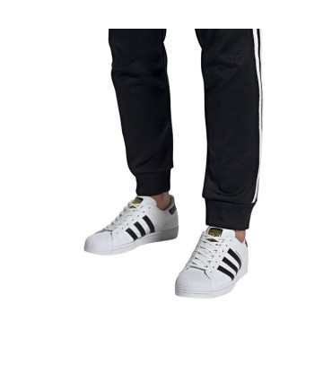 Adidas Superstar store