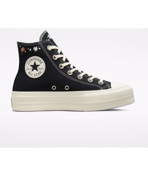 Converse Chuck Taylor Lift Hi est présent 