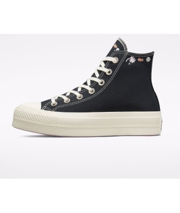 Converse Chuck Taylor Lift Hi est présent 