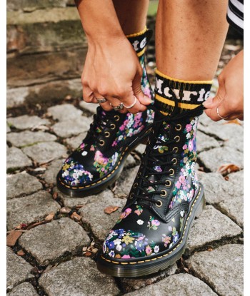 Dr. Martens Boots 1460 Pascal Vintage Floral 50-70% off 